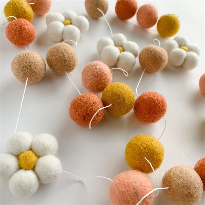 Ins Wool Felt Balls Daisy Flow - Home Textiles Fabric recension och pris