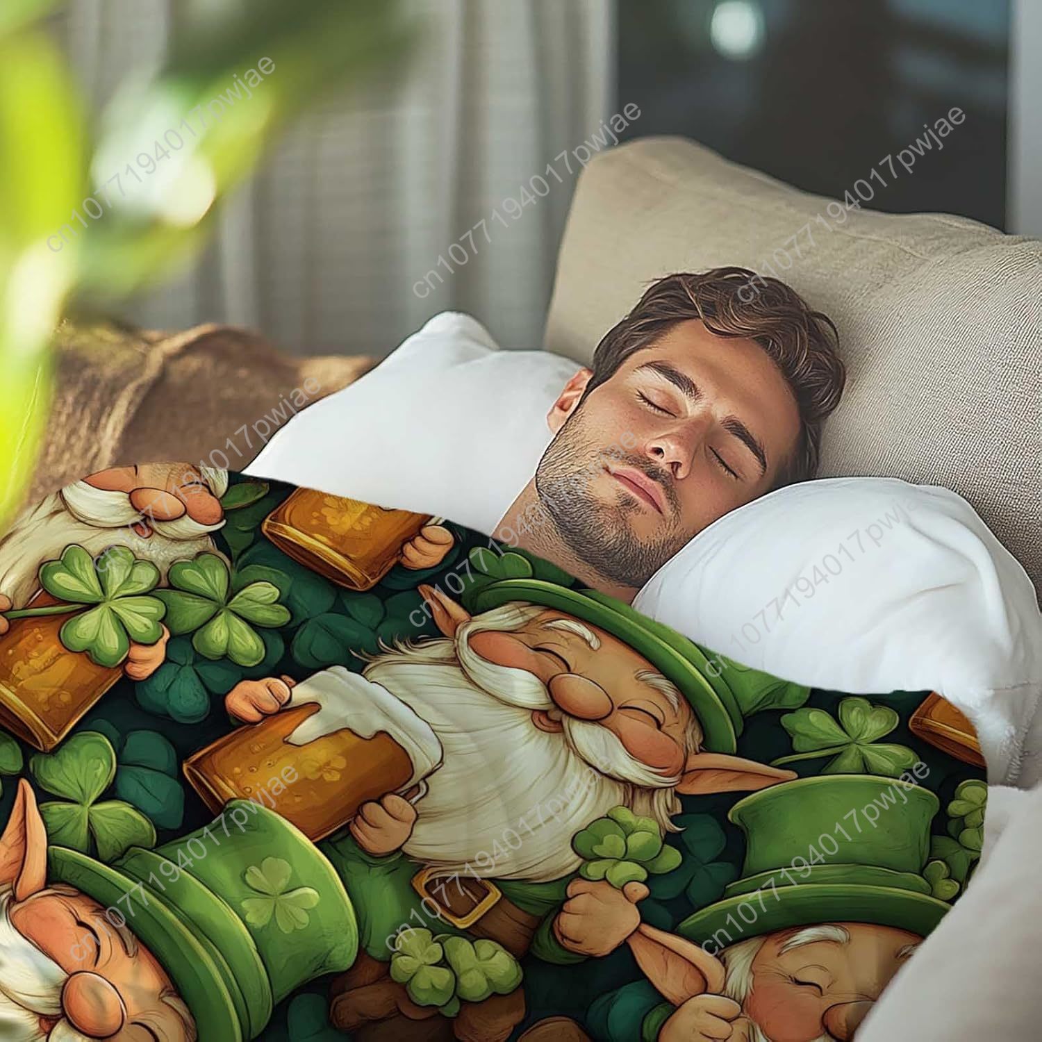 St. Patrick’s Day Gnome Throw  - Home Textiles Today recension och pris